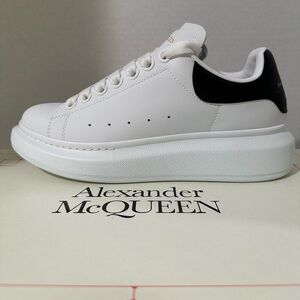 Alexander McQueen Women's oversized sneaker in white with black trim size 38 NEW